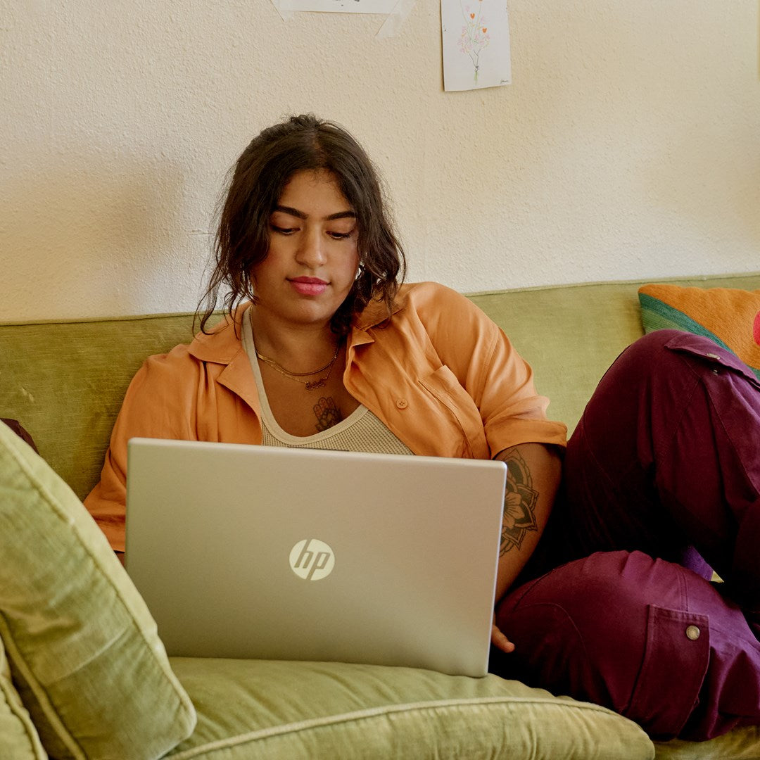 HP 15-fd0234nw i3-1215U 15,6”FHD AG 16GB SSD512 UHD 64EUs Cam720p 41Wh DOS 2Y Natural Silver