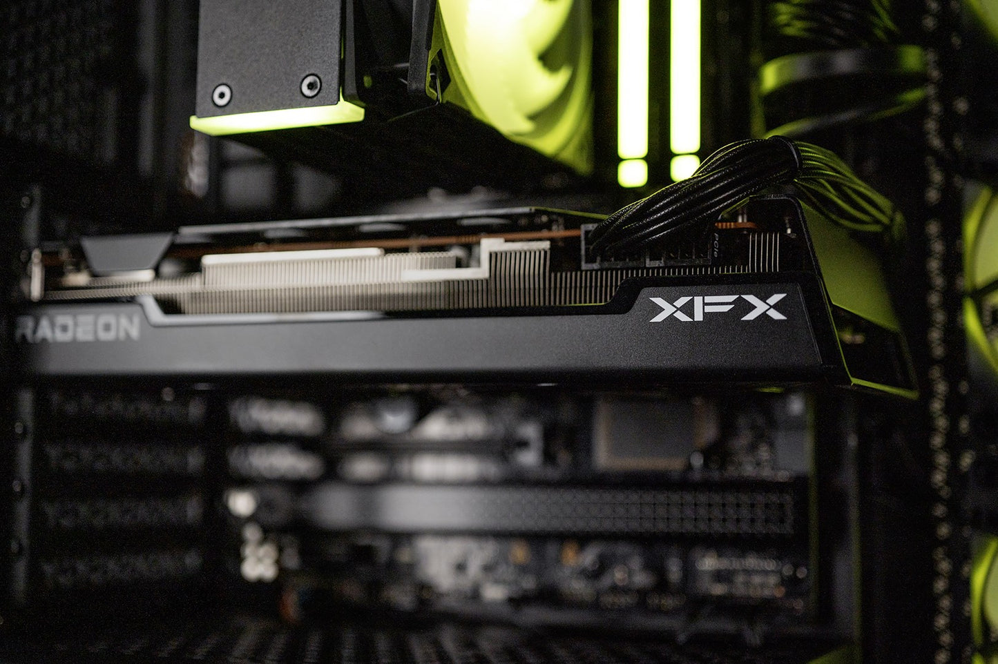 Actina iCUE 7500F/32GB/1TB/RX7700XT/750W