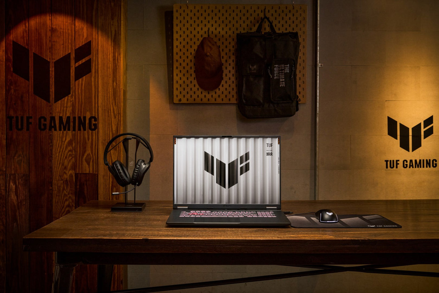 ASUS TUF Gaming A18 FA808UM-S9058 Ryzen 7 260 18.0" 2.5K 240Hz IPS-level 500nits AG 16GB DDR5 5600 SSD512 GeForce RTX 5060 8GB WLAN+BT LAN Cam1080p 90WHrs NoOS Jaeger Gray