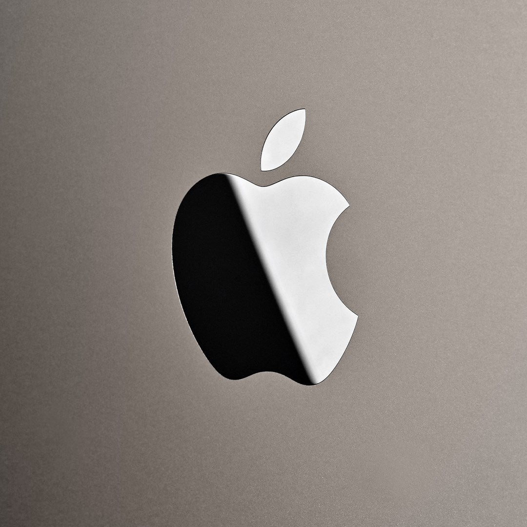 Apple 15.3-inch MacBook Air: Apple M4 chip with 10-core CPU and 10-core GPU, 24GB, 512GB SSD - Starlight