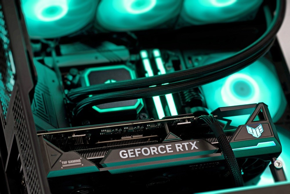 Actina View 7800X3D/32GB/1TB/RTX5070/750W